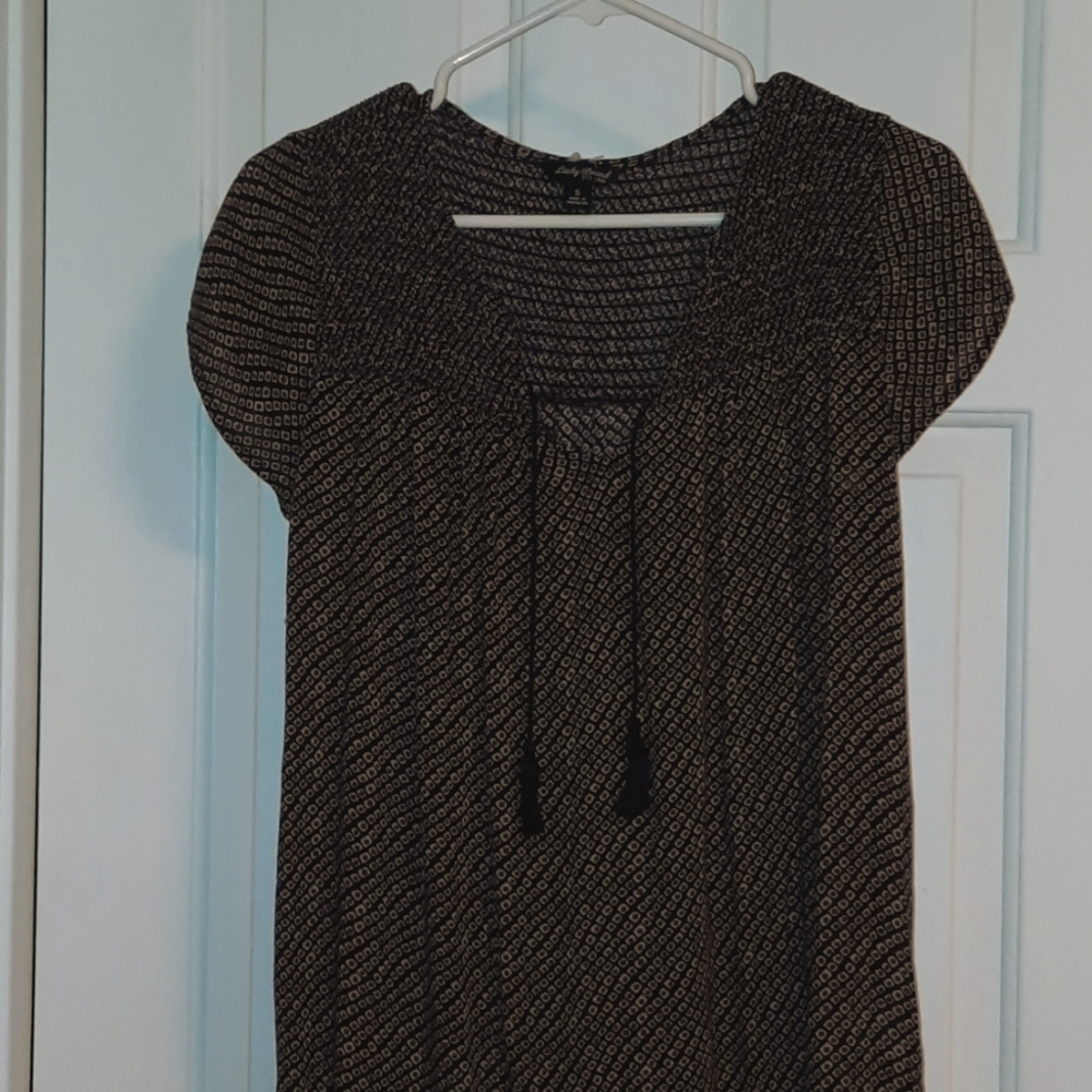 Cute lucky brand reptile print swing blouse EUC